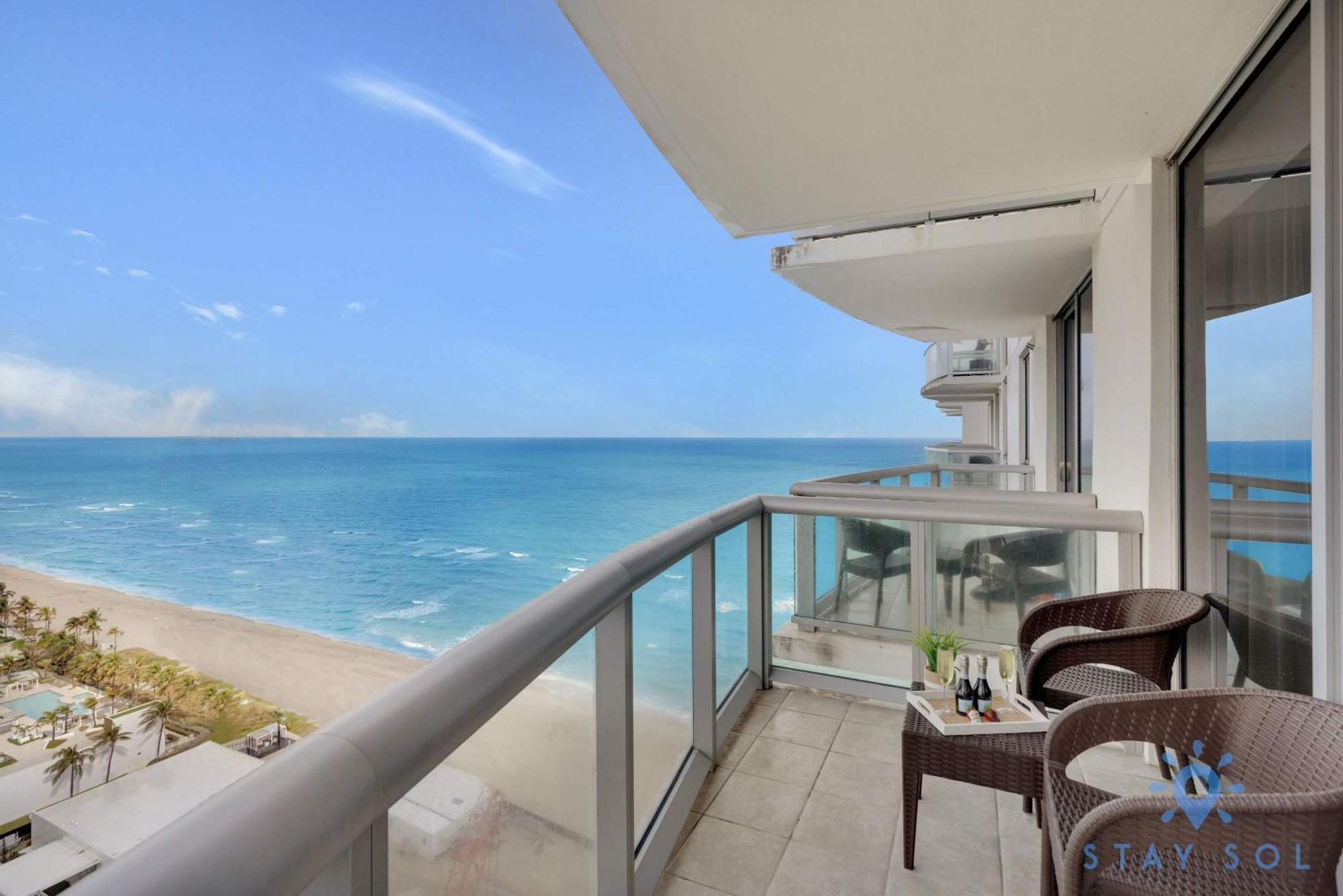 1Br Apartment With Beautiful View Sunny Isles Beach Exterior foto